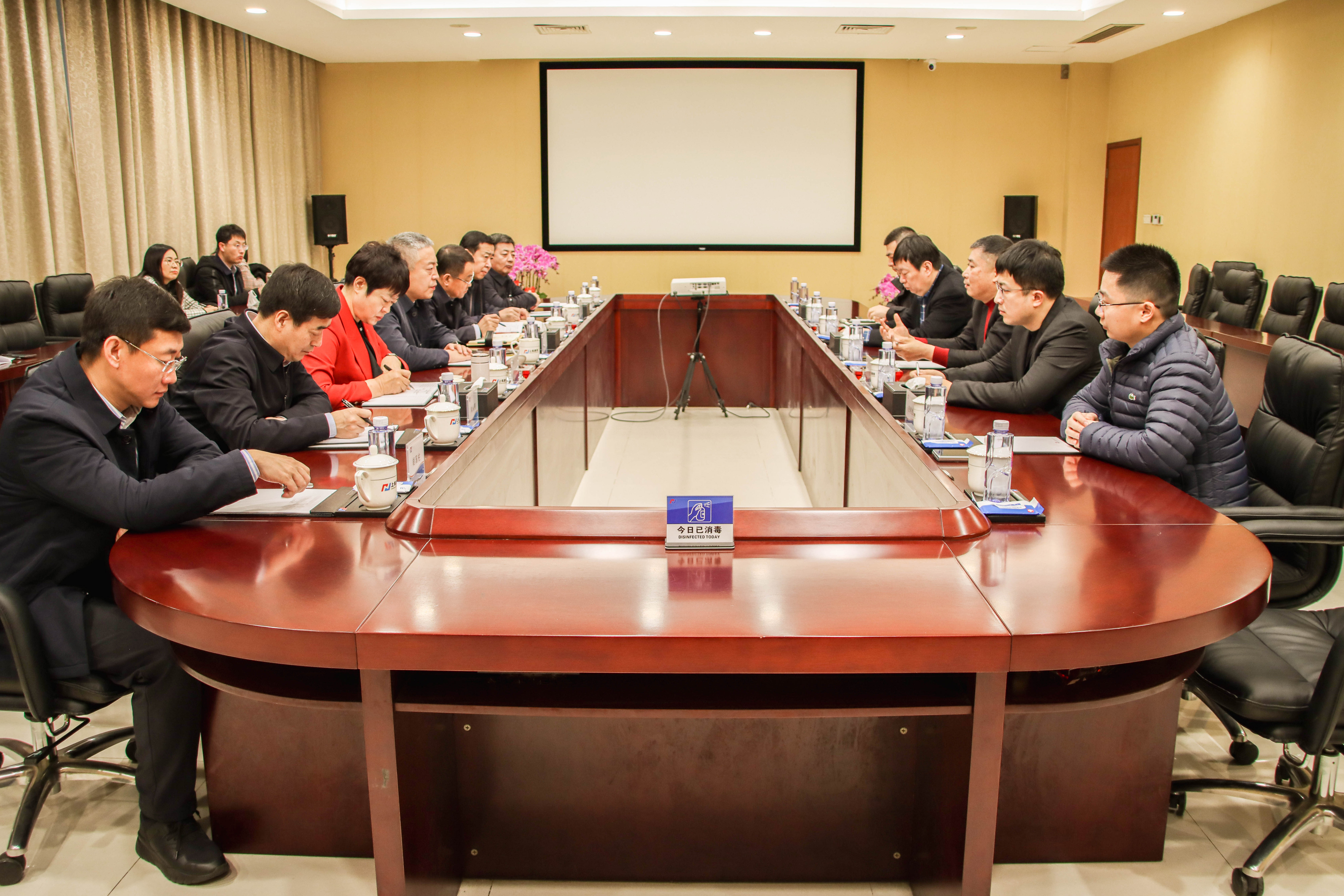 1-9e2a1d53033a4225a7238b32d5927f84